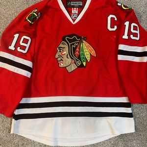 NHL Jonathan Toews Jersey - Great jersey